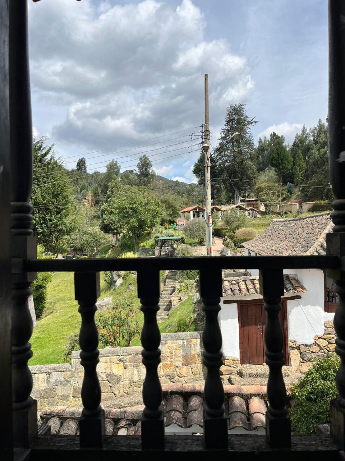 Hotel Calicanto Real Cafe Museo Mongui Luaran gambar