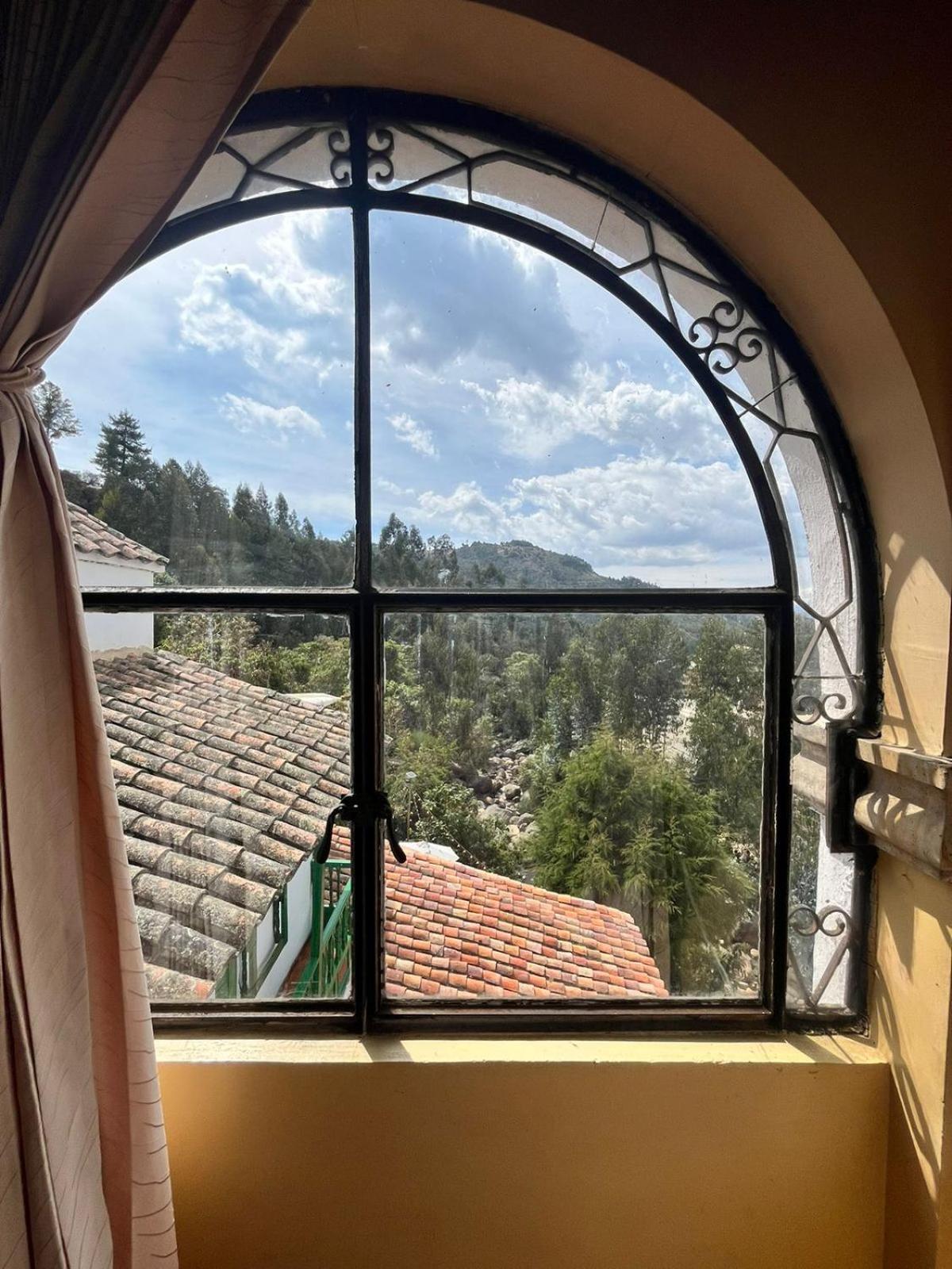 Hotel Calicanto Real Cafe Museo Mongui Luaran gambar